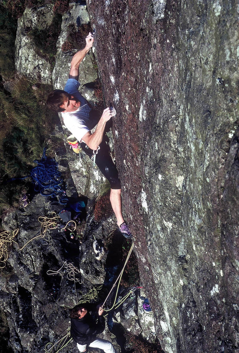 Nick on the desperate fingery Daylight Robbery (E6 6c) at Reecastle. Photo: © John Fletcher